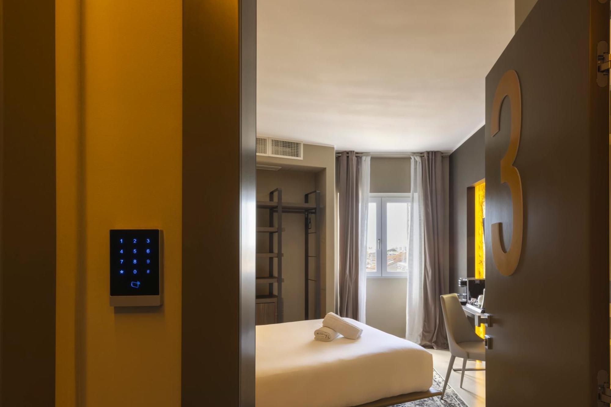 Milestone (Adults Only) Bed & Breakfast Quartu SantʼElena Dış mekan fotoğraf