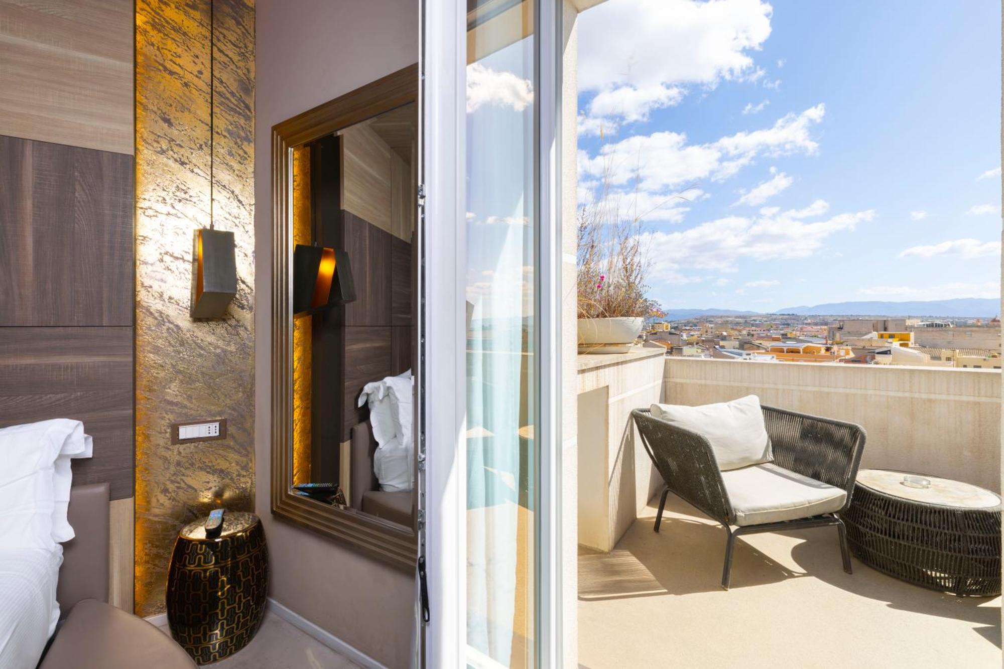 Milestone (Adults Only) Bed & Breakfast Quartu SantʼElena Dış mekan fotoğraf